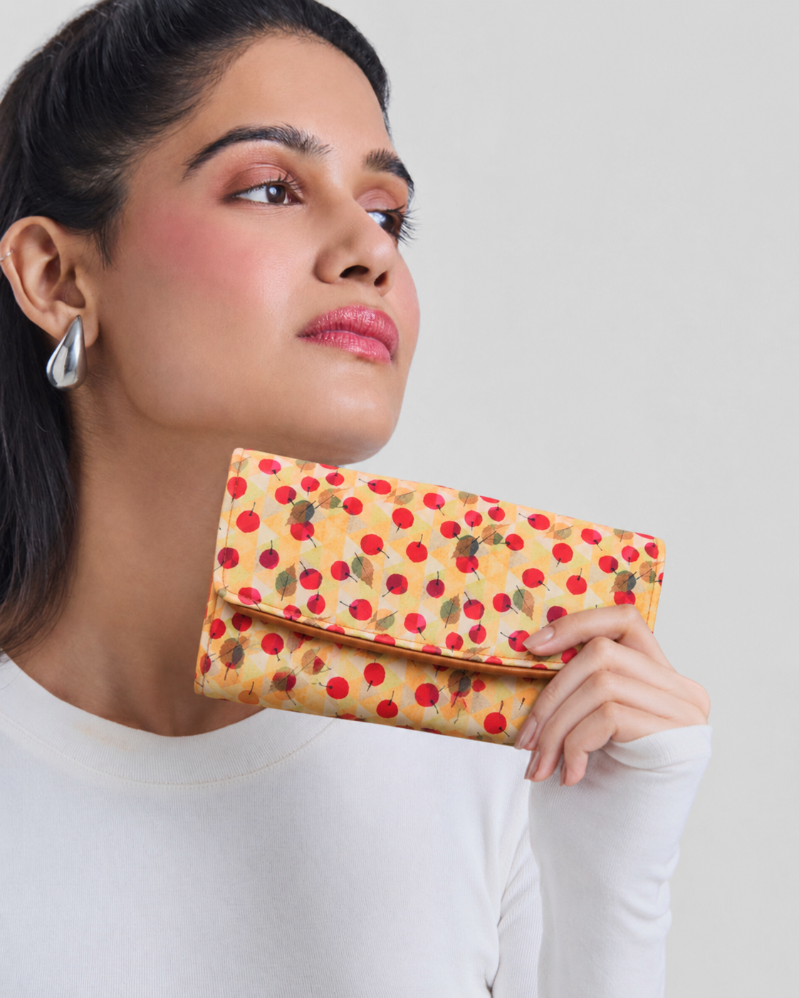 Lovyra Floral Luxe Clutch